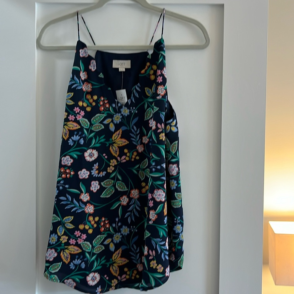 Flower/Navy tank top